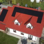 fotowoltaika na dachu domu jednorodzinnego realizacja Kokotow