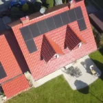 fotowoltaika na dachu domu Kokotow